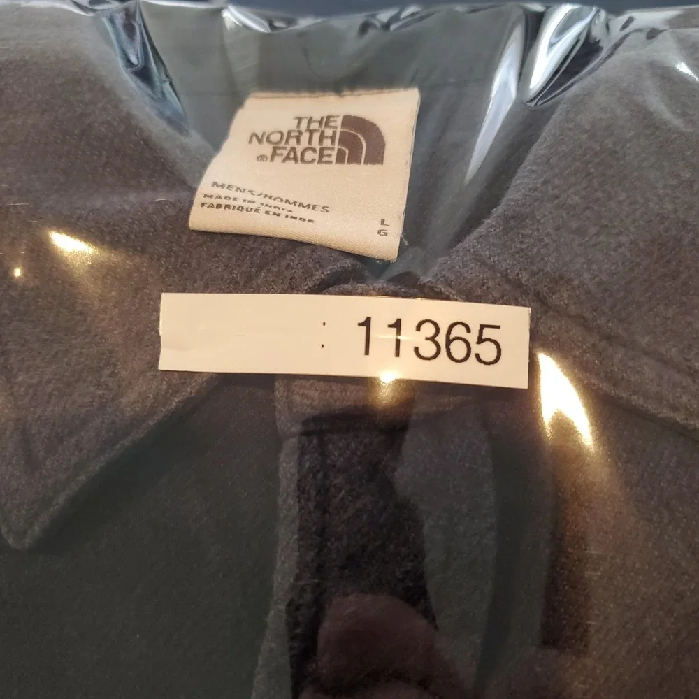 The North Face Shirt Jacket Mens Large Gray Heavy Flannel Long Sleeve NF0A7RCI